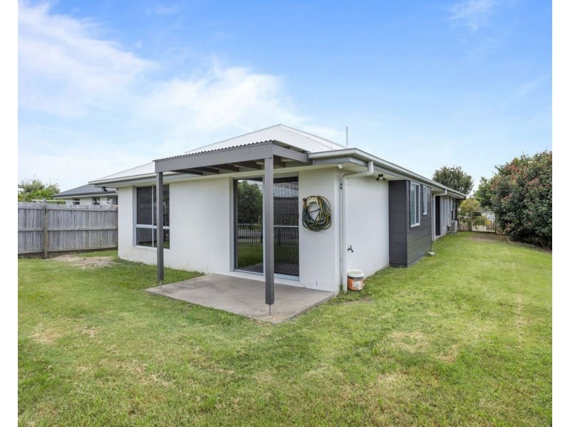 2 McNab St, Yarrabilba QLD 4207
