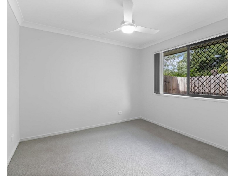 2/20a macaranga Street, Marsden QLD 4132