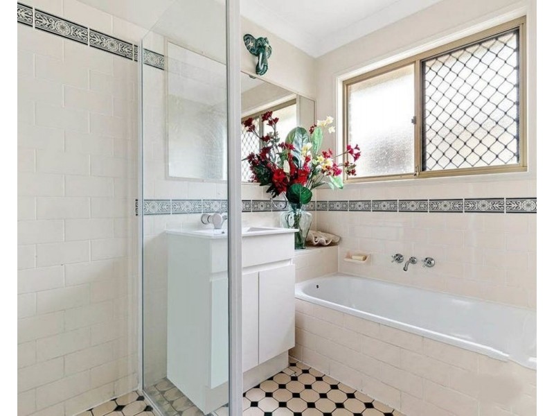 6 Lucas Court, Crestmead QLD 4132