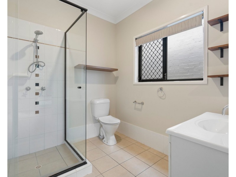 24 Summit Dr, Springfield Lakes QLD 4300