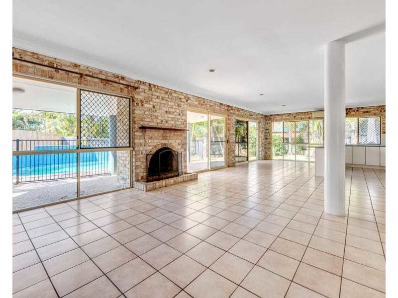 16 Kaboora crescent, Westlake QLD 4074