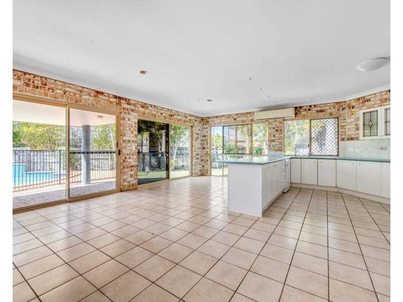 16 Kaboora crescent, Westlake QLD 4074