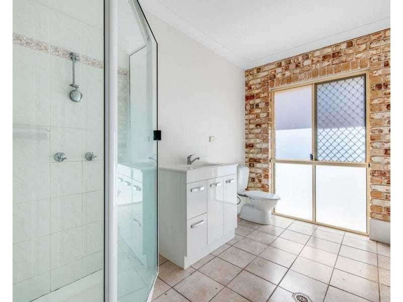 16 Kaboora crescent, Westlake QLD 4074