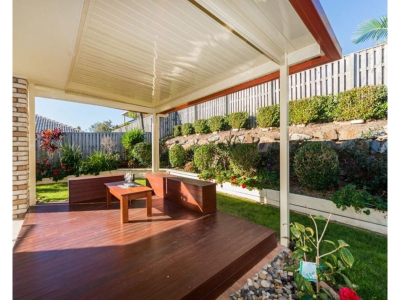 36 Gerard St, Pacific Pines QLD 4211