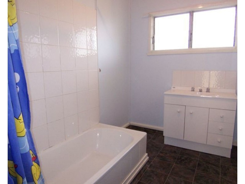 68 Jane Street, Leichhardt QLD 4305