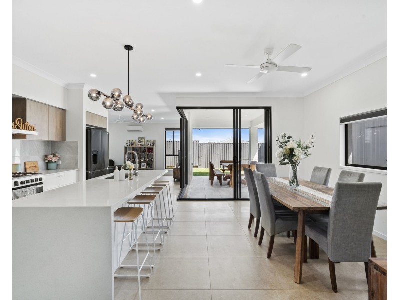 38 Quartz Crescent, Collingwood Park QLD 4301
