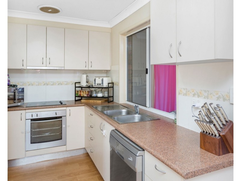1 Diane Court, North Booval QLD 4304