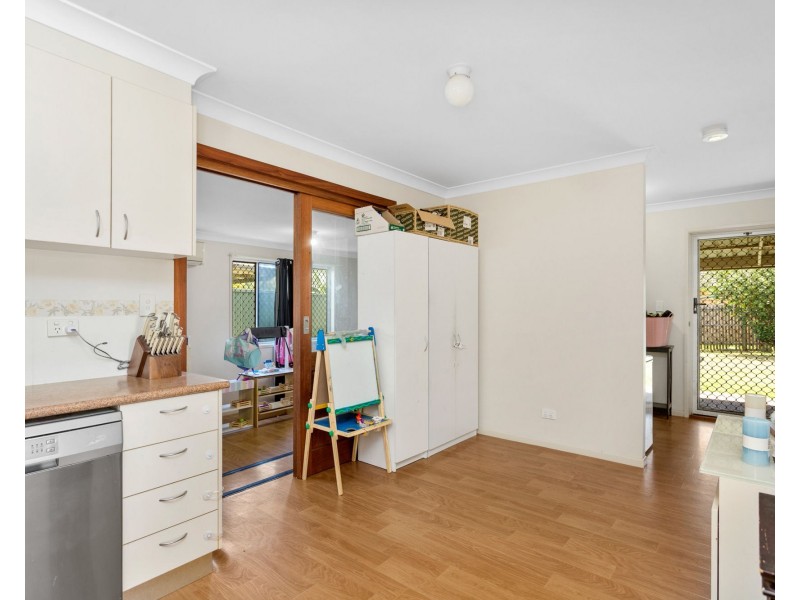 1 Diane Court, North Booval QLD 4304