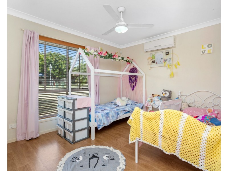 1 Diane Court, North Booval QLD 4304