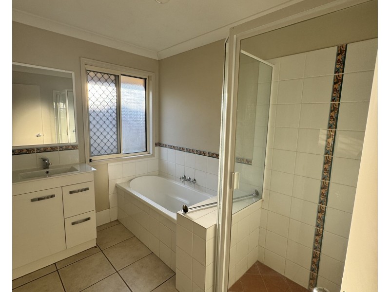 4 Bloom way, Goodna QLD 4300