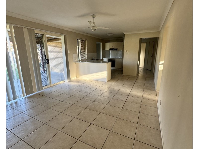 4 Bloom way, Goodna QLD 4300