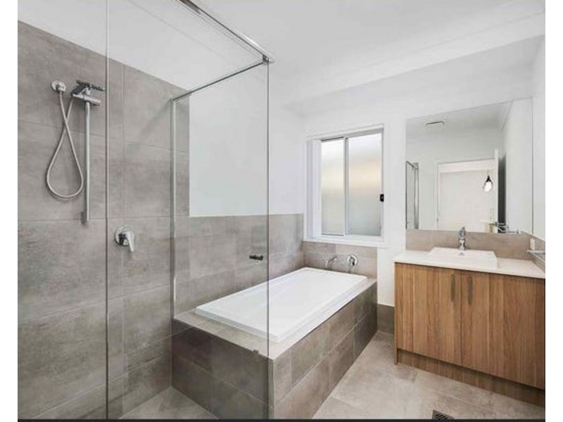 16 Nicholas Street, Collingwood Park QLD 4301