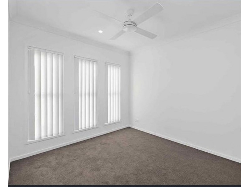 16 Nicholas Street, Collingwood Park QLD 4301