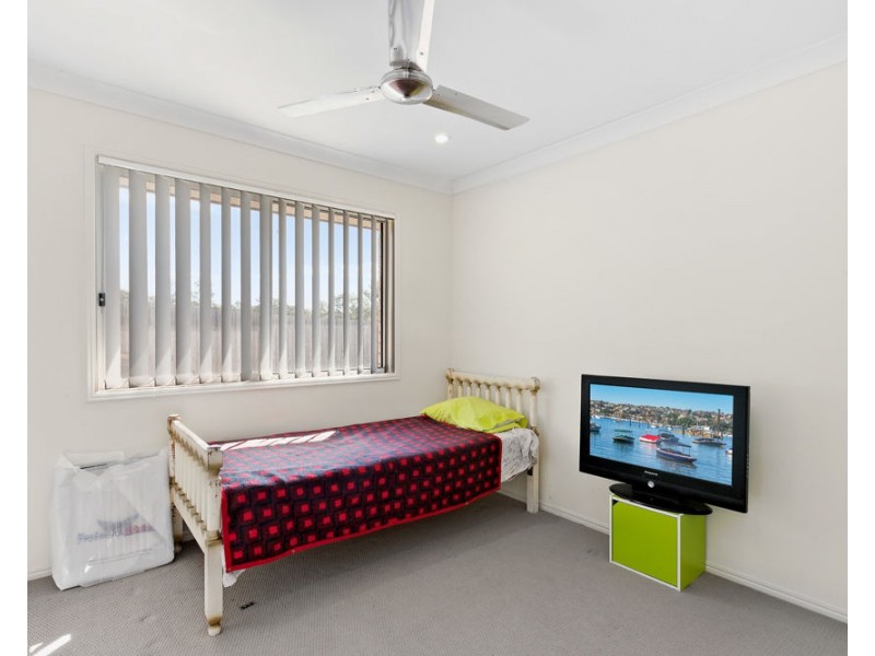 2/13 Chris Street, Redbank QLD 4301