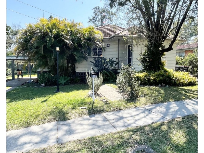 100 White street, Graceville QLD 4075