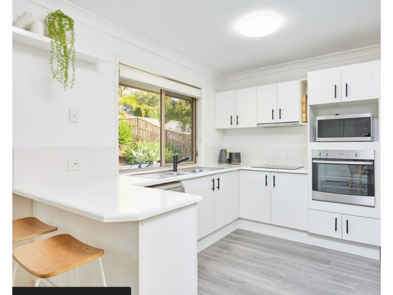 47 Montezuma Dr, Burleigh Waters QLD 4220