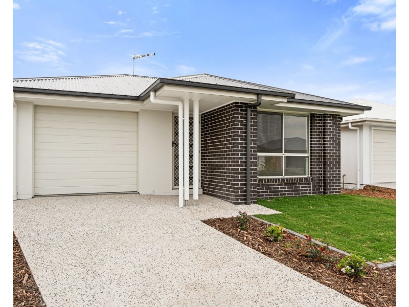 8 Paterson Road, Walloon QLD 4306