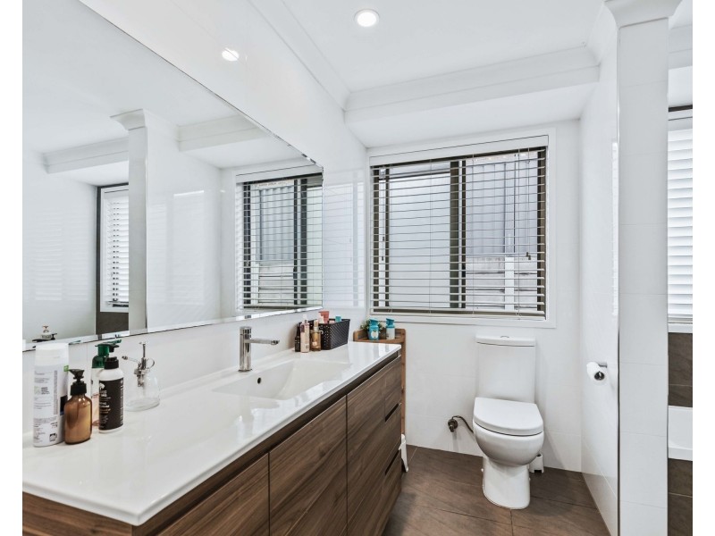 18 Chateau Street, Carseldine QLD 4034