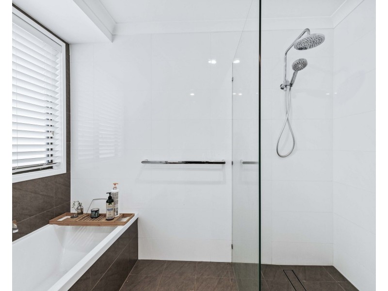 18 Chateau Street, Carseldine QLD 4034