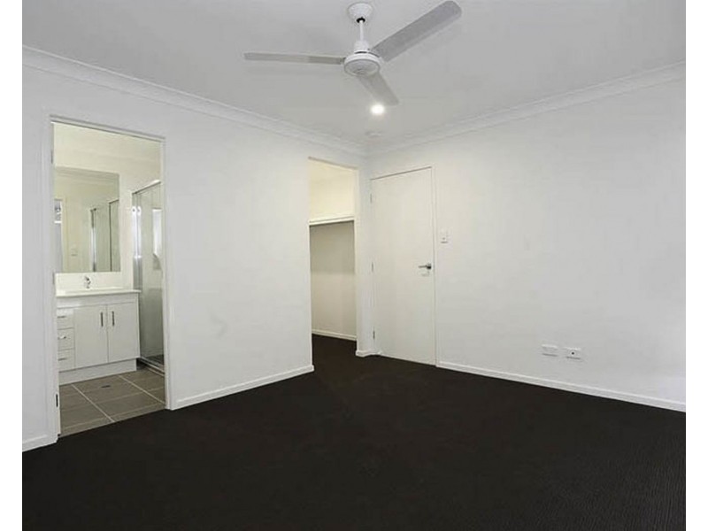 29 Goulburn Cres, South Ripley QLD 4306
