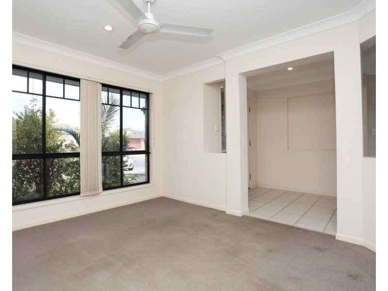 31 WATTLE CRESCENT, Raceview QLD 4305