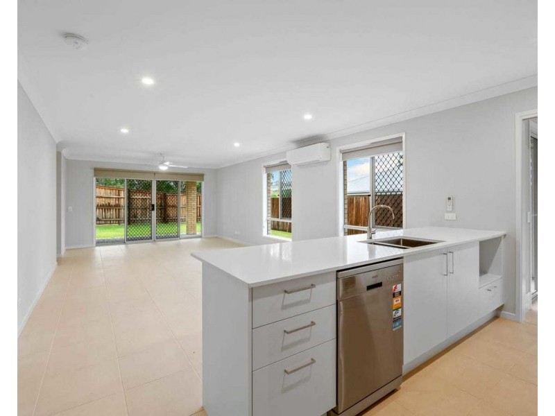 14 Riverlilly Cres, Bellbird Park QLD 4300