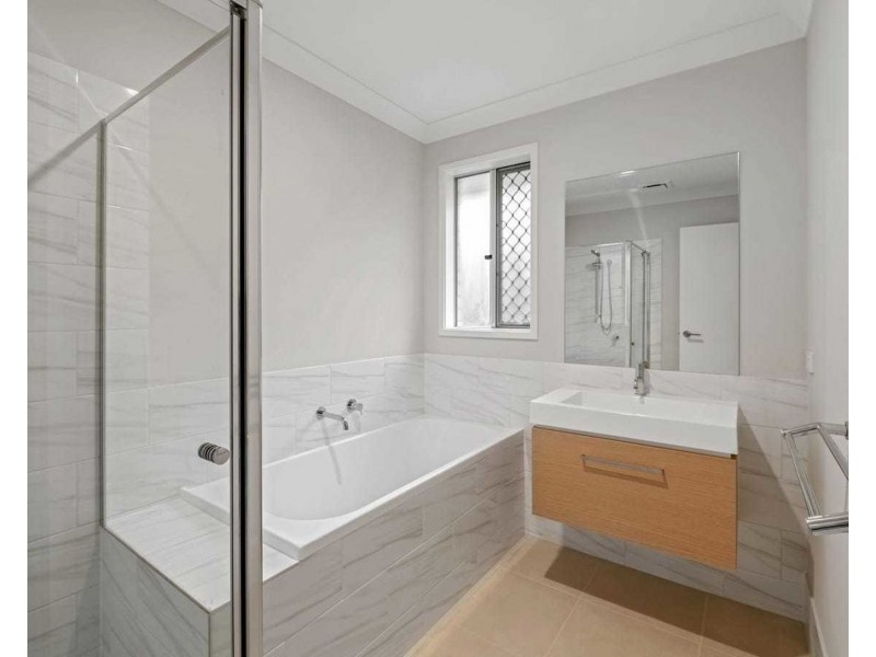 14 Riverlilly Cres, Bellbird Park QLD 4300