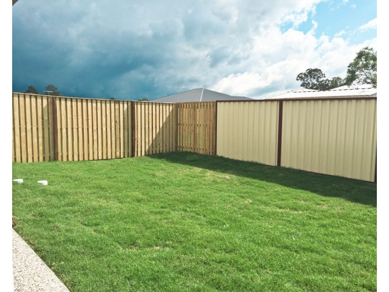 1/43 Paradise Road, Burpengary QLD 4505