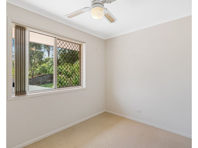 32 Burrumbuck Street, Chapel Hill QLD 4069