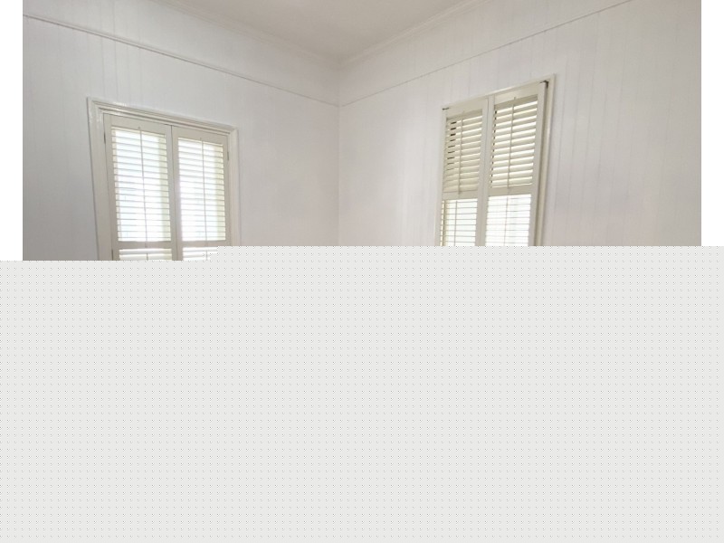 86 Chermside Rd, East Ipswich QLD 4305