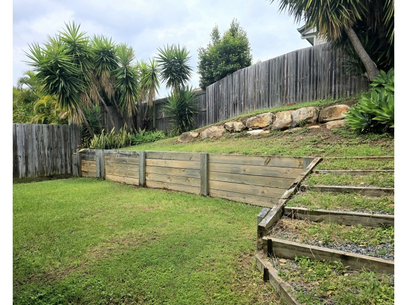 8 Kinkajou St, Deebing Heights QLD 4306
