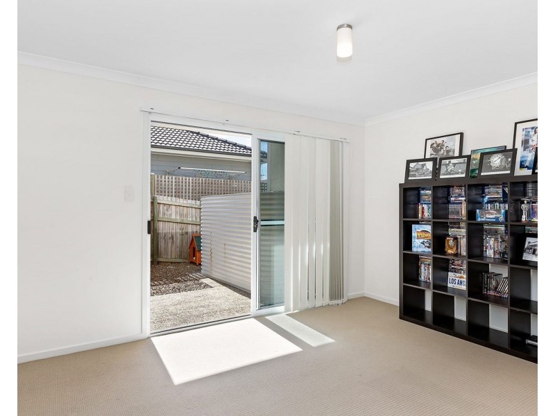 10 Talisker St, Springfield Lakes QLD 4300