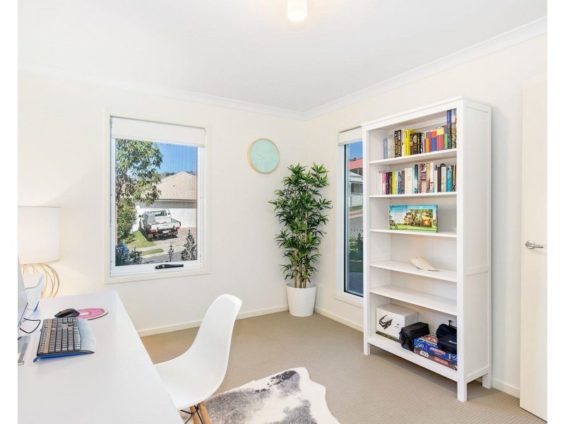10 Talisker St, Springfield Lakes QLD 4300