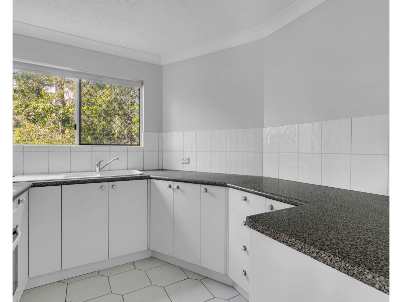 4/120 Indooroopilly Road, Taringa QLD 4068