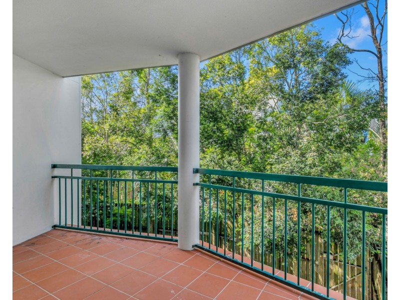 4/120 Indooroopilly Road, Taringa QLD 4068