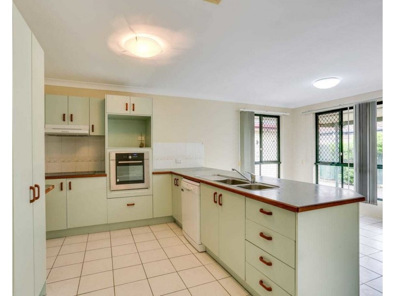 12 Doran Cl, Westlake QLD 4074