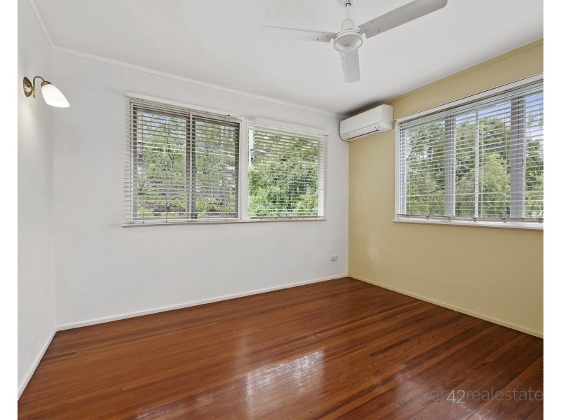 16 Byambee St, Kenmore QLD 4069