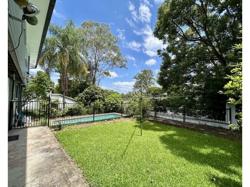 16 Byambee St, Kenmore QLD 4069