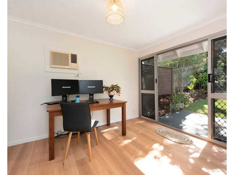 53 Goldsbrough Rd, Taringa QLD 4068