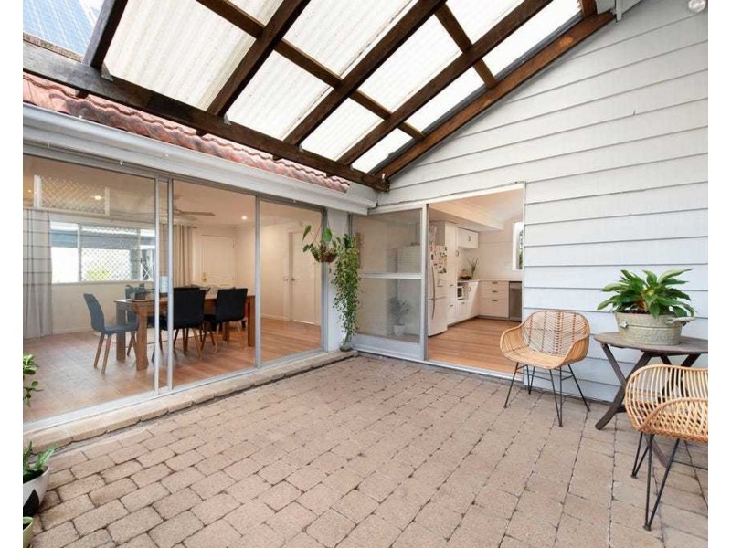 53 Goldsbrough Rd, Taringa QLD 4068