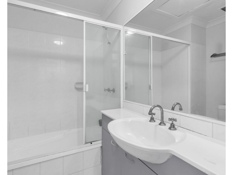 4/21 Campbell Street, Toowong QLD 4066