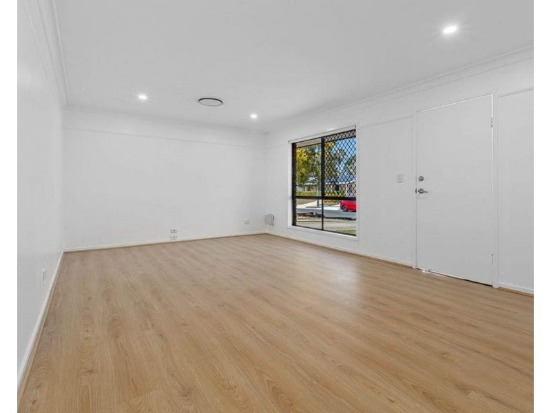 92 Cameron Street, Redbank Plains QLD 4301