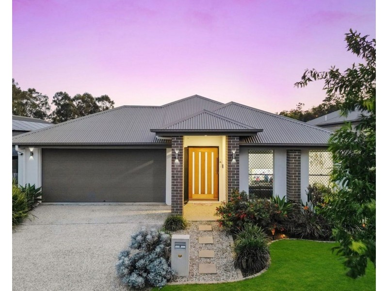 8 Loghopper Court, Redbank Plains QLD 4301