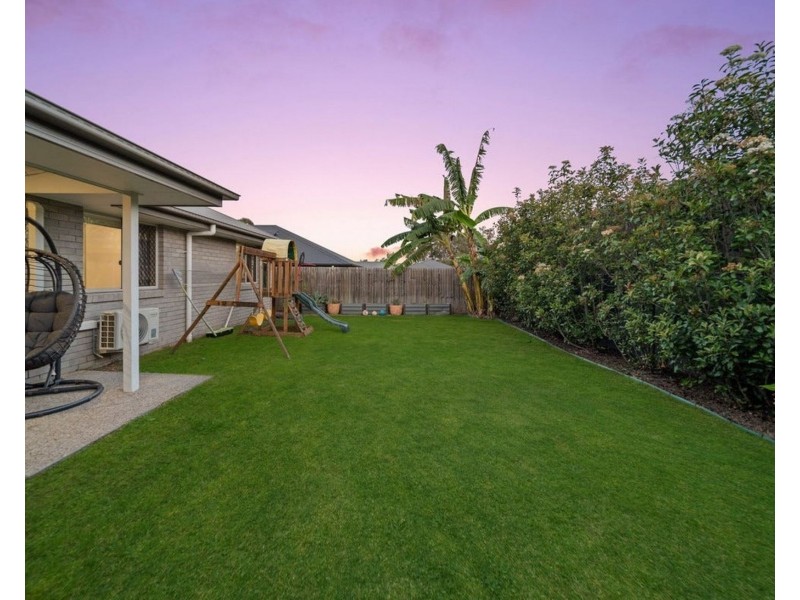 8 Loghopper Court, Redbank Plains QLD 4301