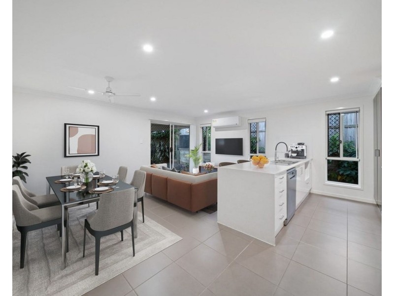 8 Loghopper Court, Redbank Plains QLD 4301