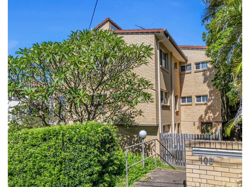 2/106 Indooroopilly Road, Taringa QLD 4068