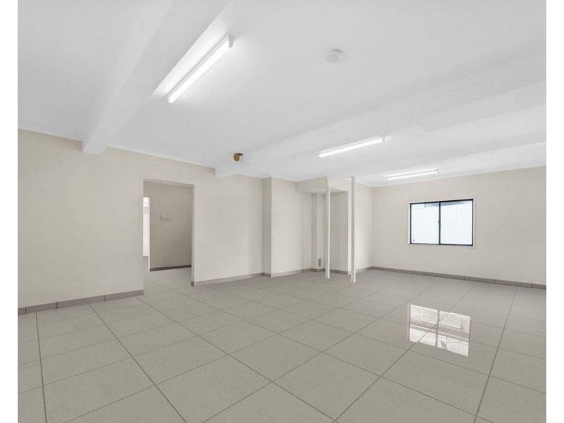 2/42 Brisbane Road, East Ipswich QLD 4305