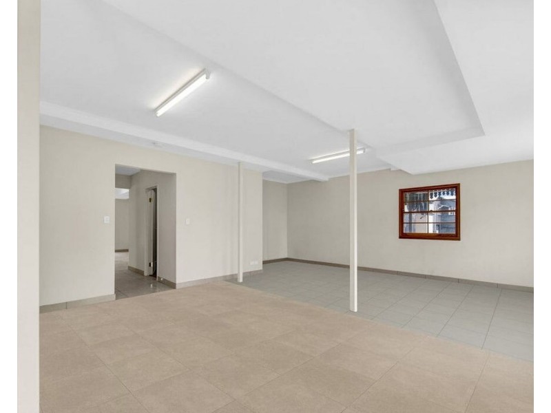 2/42 Brisbane Road, East Ipswich QLD 4305