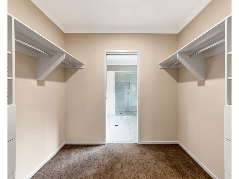 16 Teddy place, Ripley QLD 4306