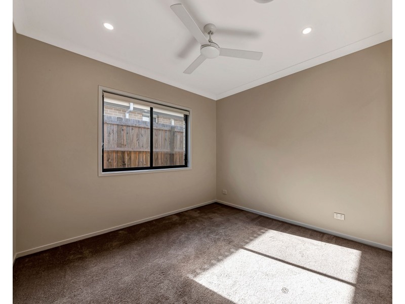 16 Teddy place, Ripley QLD 4306